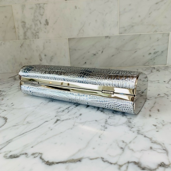 Silver Crocodile Diamond Clutch - Picture 5 of 12